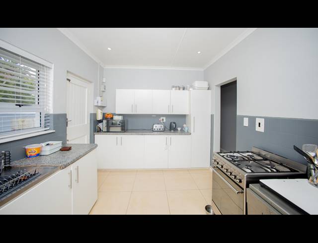 3 BEDROOM HOUSE FOR SALE IN BEACON BAY